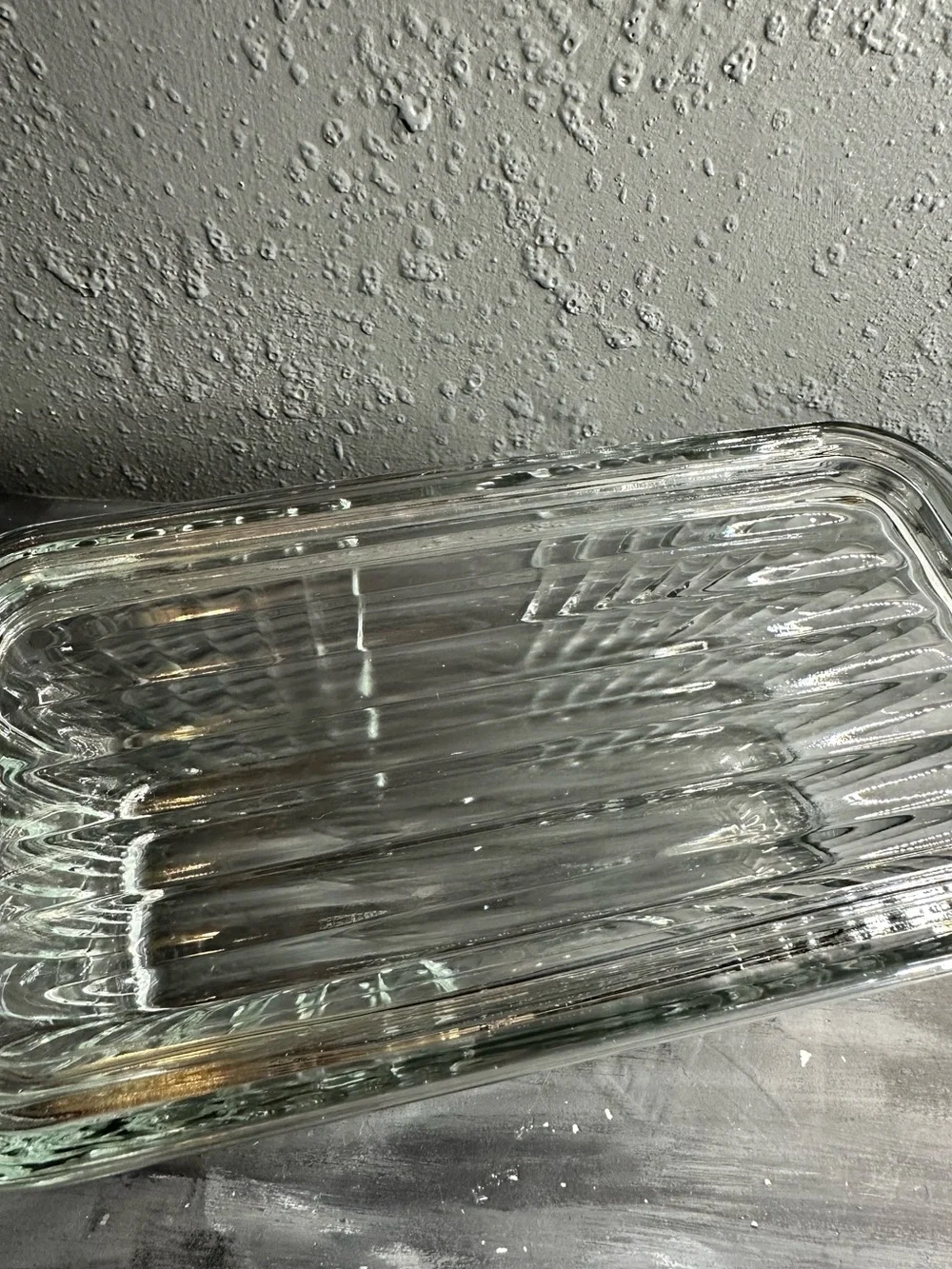 Vintage Anchor Hocking clear glass refrigerator dis with lid